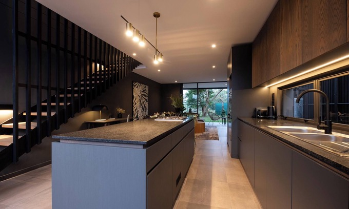 Salt Rock Apartamento | Modern Forrest Escape, No Loadshedding