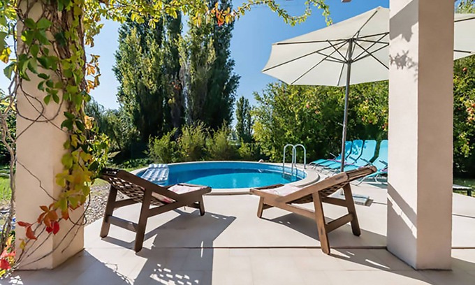 Solin Villa | Villa moderna de cuatro dormitorios con taberna tradicional.