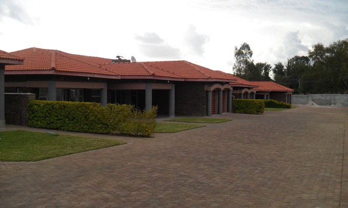 Harare Apartamento | Apartamento moderno de 3 dormitorios totalmente amueblado