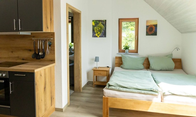 Michelau i. Steigerwald Apartamento | Modern furnished vacation apartment for two people (26 sqm)