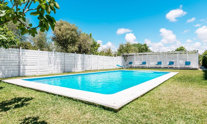 El Palmar Casa | Moderna casa de vacaciones "El Algarrobo" con piscina exterior