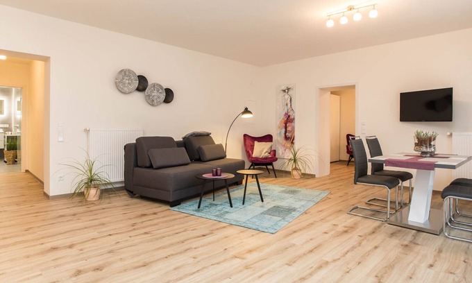 Eichenzell Apartamento | Modern holiday apartment Eichenzell, Hotel Kramer