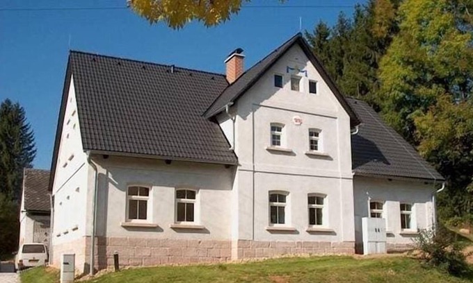 Stupna Casa | Moderna Casa de Vacaciones en Vidochov con Piscina Privada