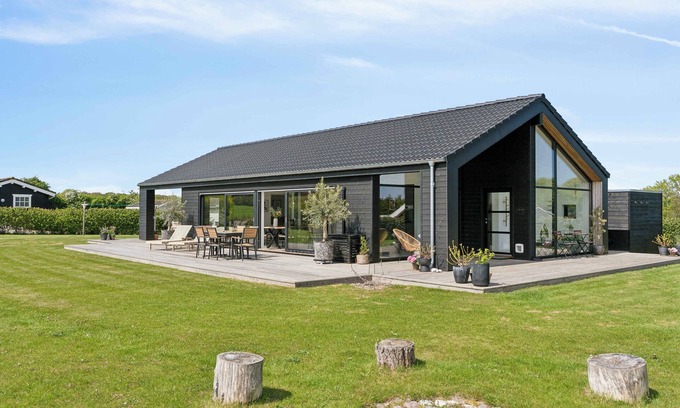 Østerskov Casa | Modern Holiday Home on Beautiful Langeland