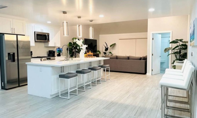 Baldwin Park Casa | Modern Home in Baldwin Park-Central to All Attractions