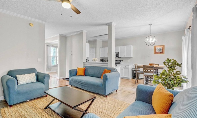 Southwest Raleigh Casa | Modern Home Near NCSU and Downtown