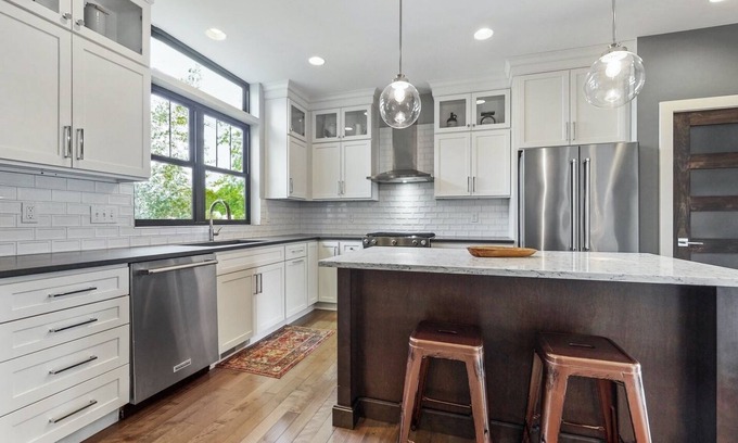 Douglas Casa | Modern home w/ private saltwater pool & large outdoor space. Great for families!