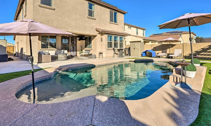 Canyon Trails Casa | Modern Home w/ Private Pool & Outdoor Kitchen