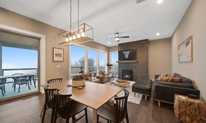 Deep Gap Cabina | Modern Home with Community Amenities