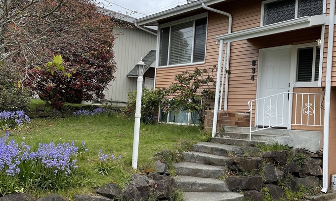 Renton Casa | Modern home with free parking on premises