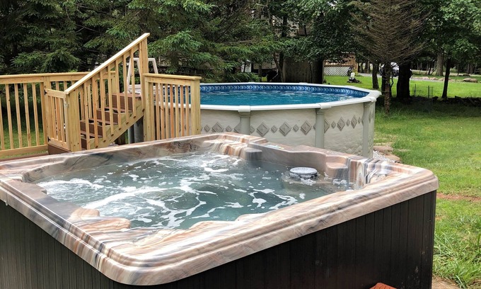 Albrightsville Casa | Casa moderna, jacuzzi, lagos, piscinas, parques acuáticos, esquí, tenis, aire acondicionado, WiFi gratuito