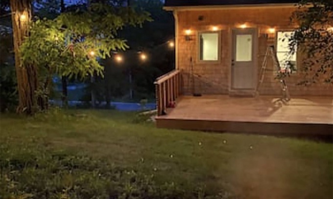 Esopus Cabaña | Modern Hudson Cottage