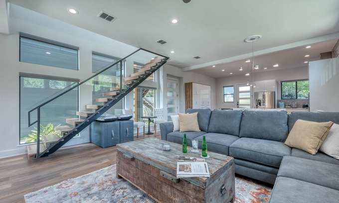 Southtown Casa | Nuevo y moderno grupo de alquiler de lujo en Lavaca