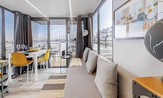 Parque das Nacoes Apartamento | MODERN- MARINA PARQUE DAS NAÇÕES- LISBOA