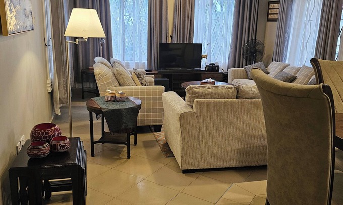 Dar es Salaam Apartamento | Modern living near the beach