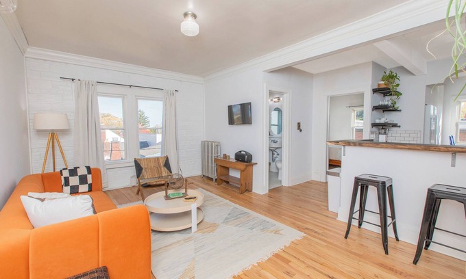 Lakewood Apartamento | Modern Loft in Historic Birdtown - Unit 8