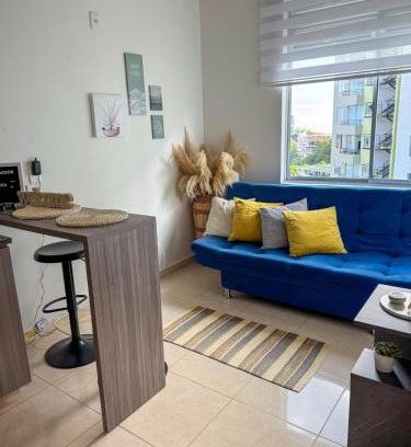 Armenia Apartamento | Modern loft with parking, pool and view!