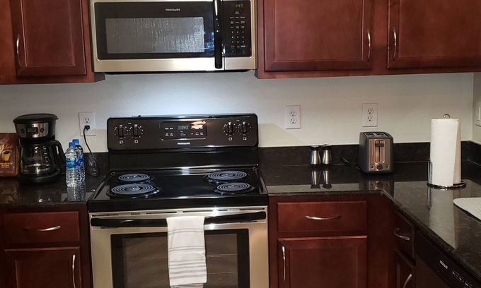 Spring Branch West Apartamento | Modern Lux 1Bdrm Apt minutes from Galleria Mall