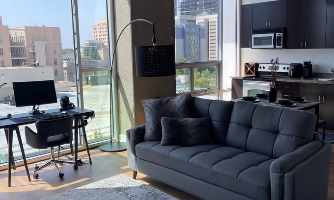 Downtown Sacramento Apartamento | Modern Luxe Loft in Heart of Downtown | Ideal for long stays