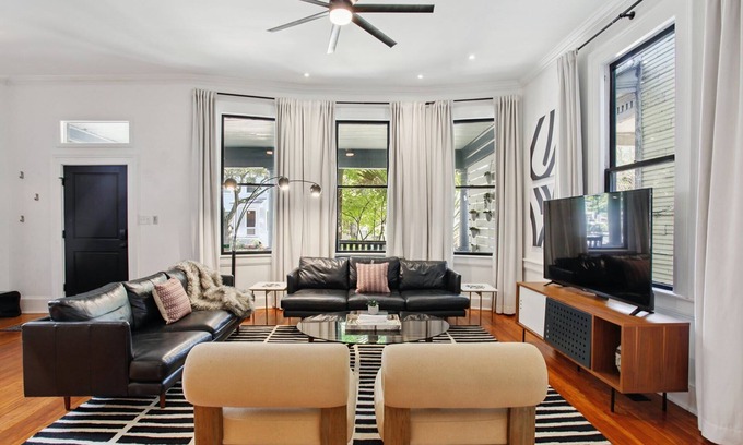 Dixon Park Casa | Modern Luxe Sophistication, Near Forsyth
