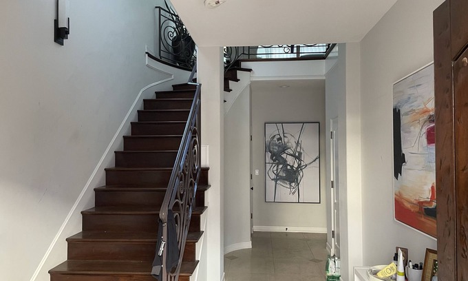 South Redondo Casa | Modern LUXORY beachouse - steps to TOPAZ BEACH near Redondo PIER & Riv Village