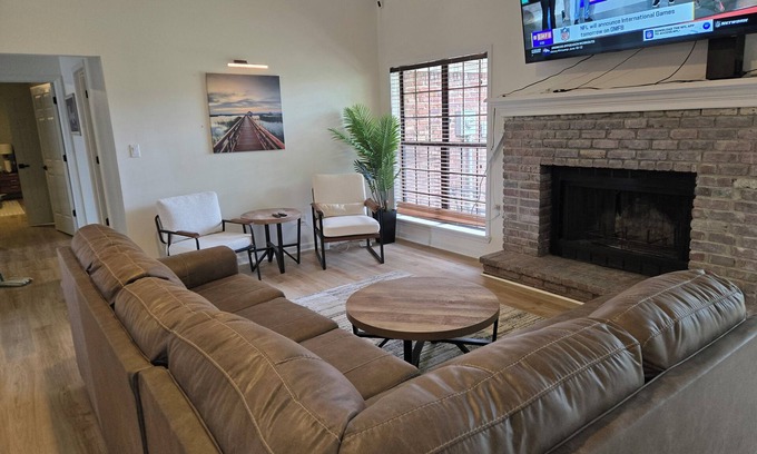 Newport Casa | Modern, Luxurious 3-bedroom house in the heart of Newport
