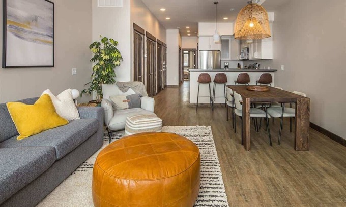 Big Sky Apartamento | Modern Luxury 1 Bedroom Condo Big Sky Town Center