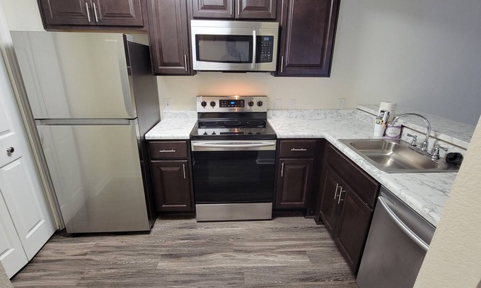 Charleston Apartamento | Modern luxury 1BR Suite with low country living