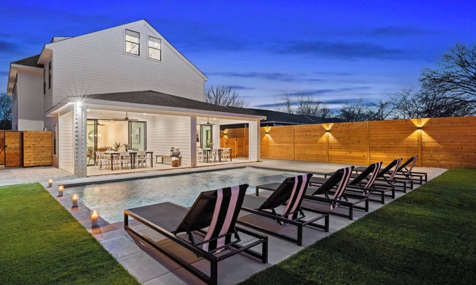 East MLK Casa | Modern Luxury Homes | Private Pool