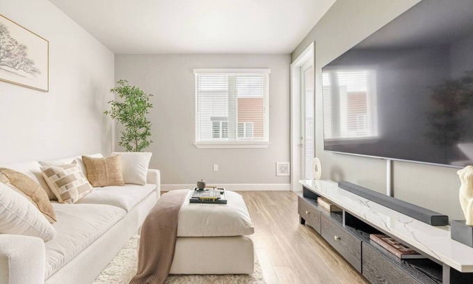 Downtown Sacramento Apartamento | Modern Luxury Mid-Rise In The Heart Of The City