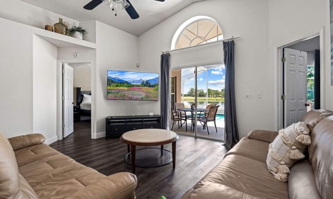 Ridgewood Lakes Casa | Modern Luxury~Pool~Games~Disney~No Rear Neighbors