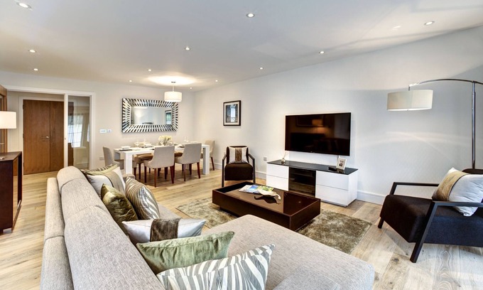 Swiss Cottage Apartamento | Modern, Luxury Two-Bed Apartment with Private Patio