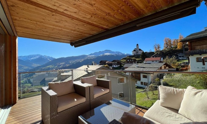 Ruschein Apartamento | Modern Möblierte 2.5-zimmer-ferienwohnung, 50 m2, Atemberaubender Aussicht
