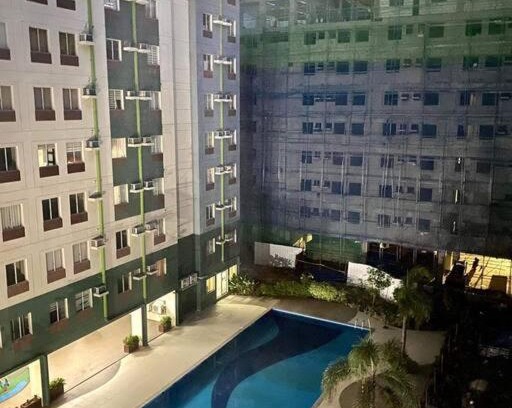 Mandaue Apartamento | Modern Marvel themed Condo