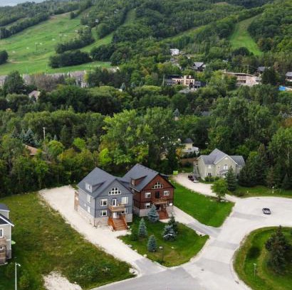 The Blue Mountains Chalet De Esquí | Modern Memories 8BR Hillside Chalet w BBQ, Laundry and 6.5WR