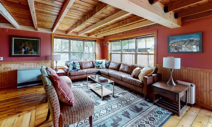 Eastern Vermont Casa | Modern mountain view cottage with full kitchen, W/D, firepit, & fast WiFi