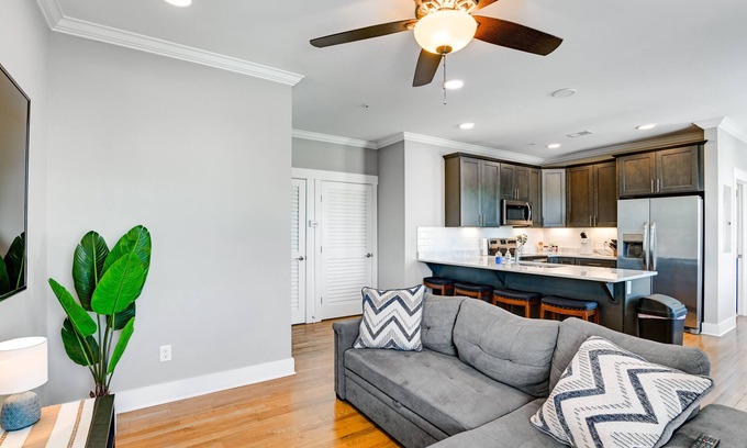 The Nations Condominio | Modern Nashville Condo: Walk to Local Breweries!