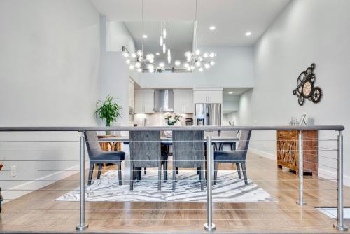 West End Casa | MODERN NASHVILLE HOME - MINS to BROADWAY