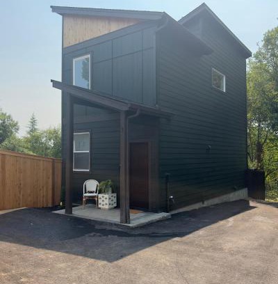 Vancouver Casa | Modern New Build Home 5 min from downtown
