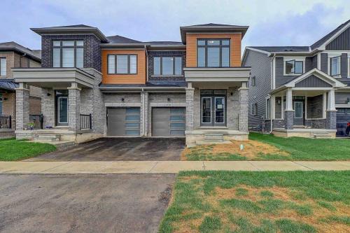 Caledonia Casa | Modern NEW Build in Caledonia