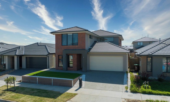 Clyde Casa | Modern new Homly House at Clyde