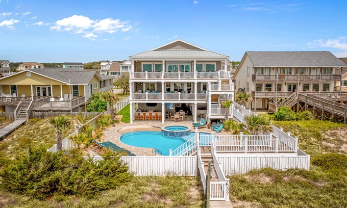Holden Beach Casa | Modern Oceanfront Home with Zero-Entry Pool, Hot Tub, Outdoor Kitchen, WiFi & AC