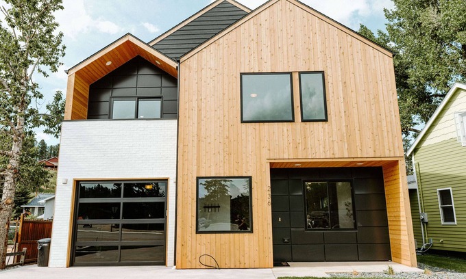 Hill City Casa | Modern on Main-Walking Distance to Downtown Hill City and Mickelson Trail!
