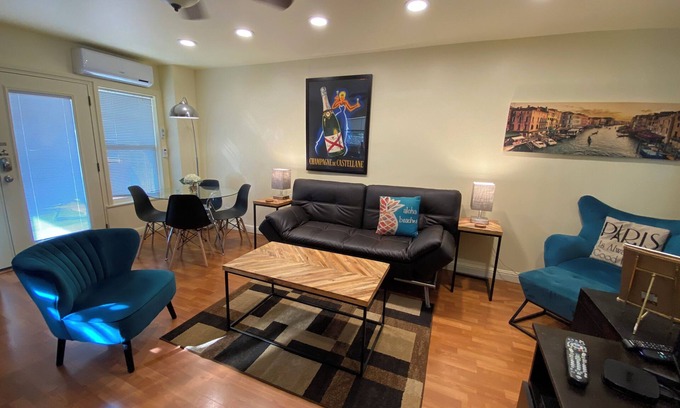 Kaimuki Casa | Modern one Bedroom Apartment With Private Entrance, air Conditioner, Kitchen