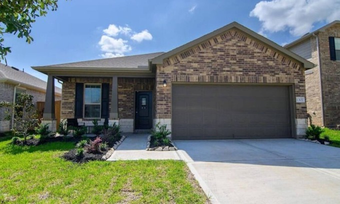 Katy Casa | Modern One Story Home Katy TX