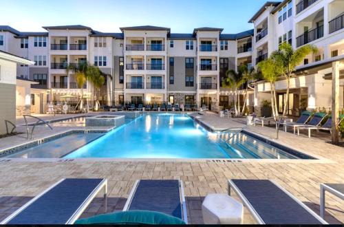 Airport North Apartamento | Modern Orlando Retreat Near MCO in Gated Community with Resort-Style Amenities & Free Parking