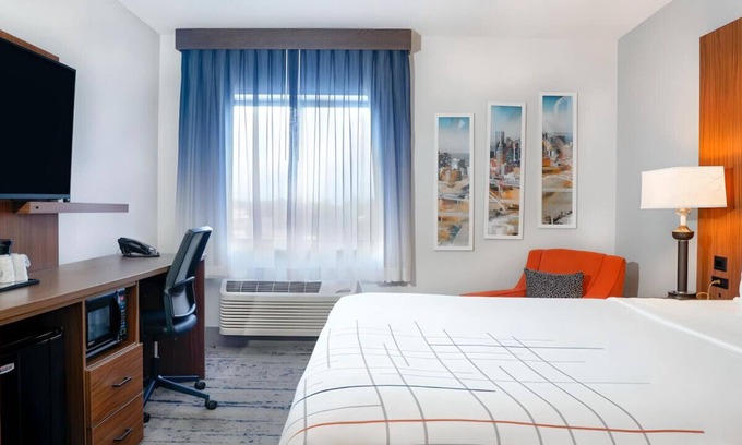 Donelson Casa | Modern Paradise for a Memorable Stay! Free WiFi
