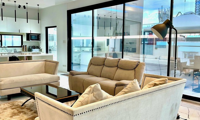Project 4 Casa | Modern Penthouse for Private Parties and Family Gatherings