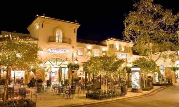 Westlake Village Casa | Modern private studio apt. nestled in hills of westlake village. Pool & spa