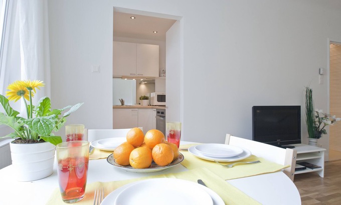 Margareten Apartamento | Apartamento moderno y tranquilo, a solo 10 minutos del centro, wifi